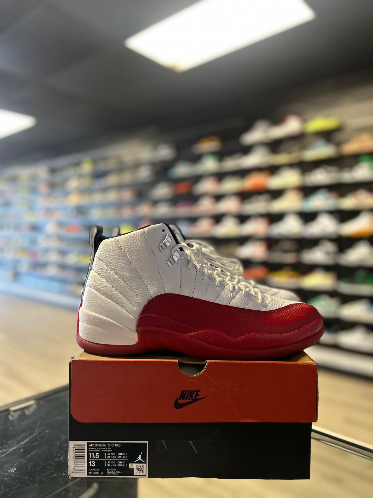 JORDAN 12 'CHERRY' (USED)