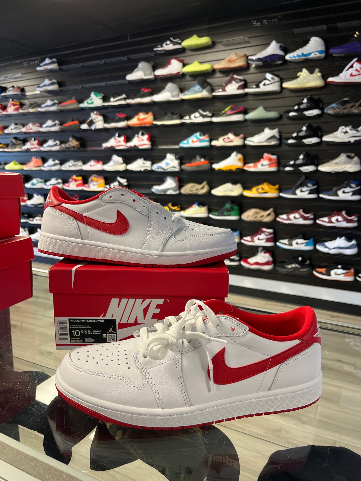 JORDAN 1 LOW 'UNIVERSITY RED'