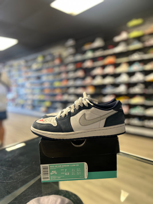 NIKE SB JORDAN 1 LOW 'MIDNIGHT NAVY' (USED)