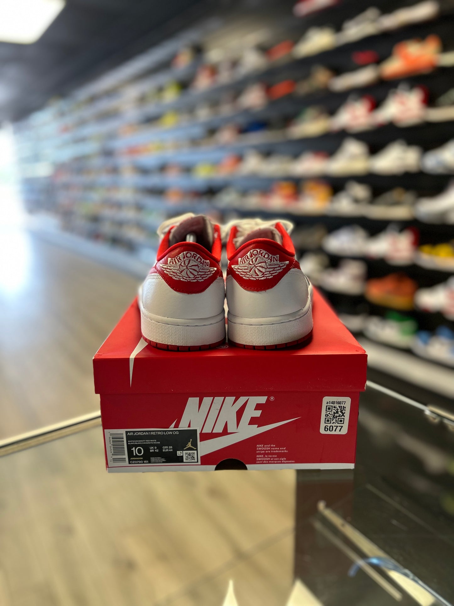 JORDAN 1 LOW 'UNIVERSITY RED' (USED)