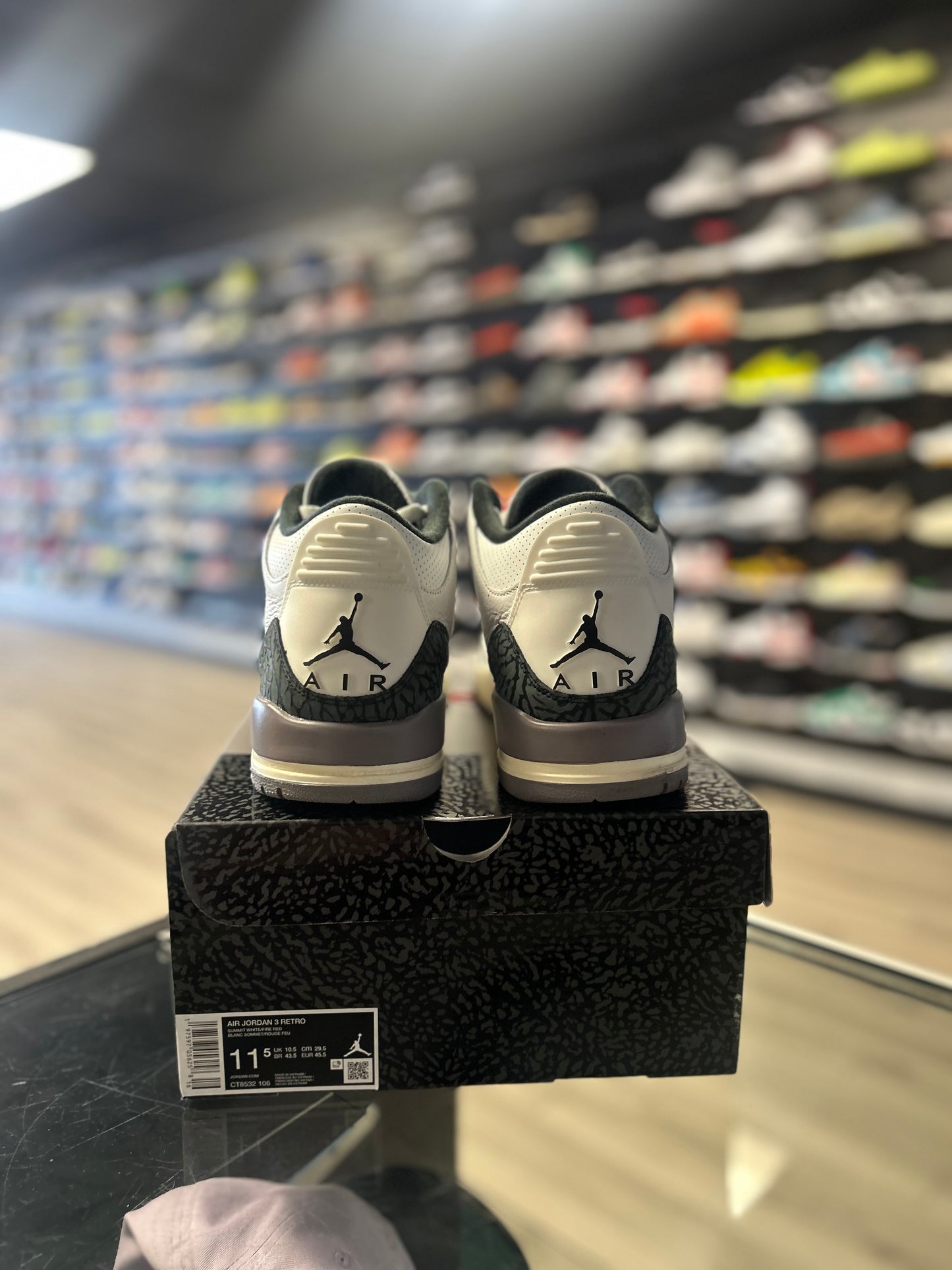 JORDAN 3 'GREY CEMENT' (USED)