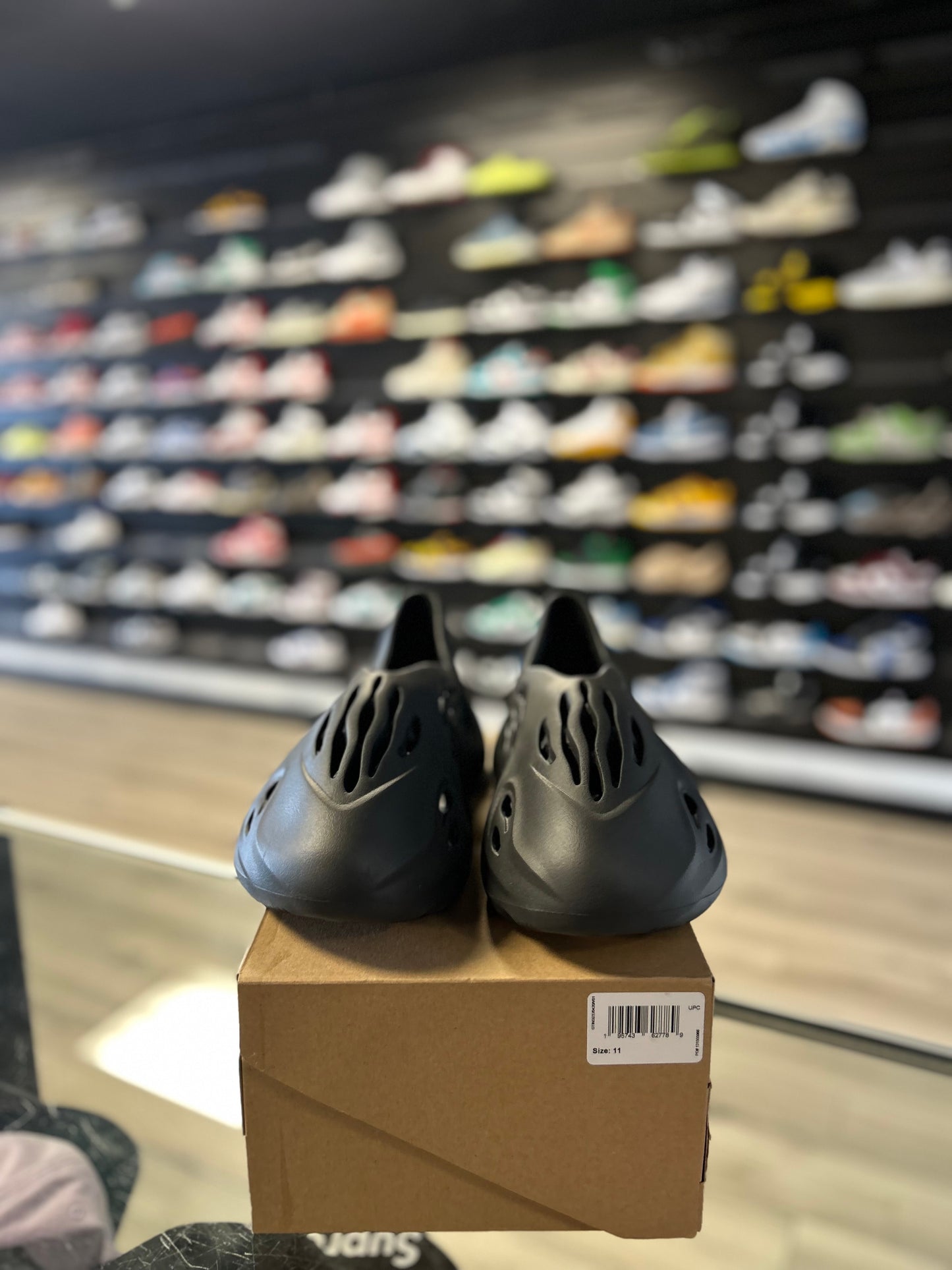 YEEZY FOAM RNNR 'ONYX' (USED) (E)