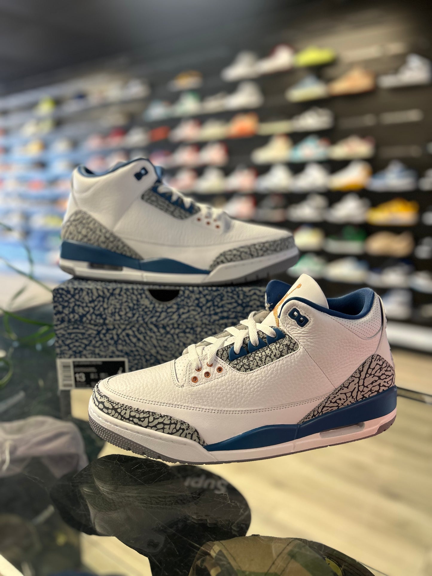 JORDAN 3 'WIZARD'