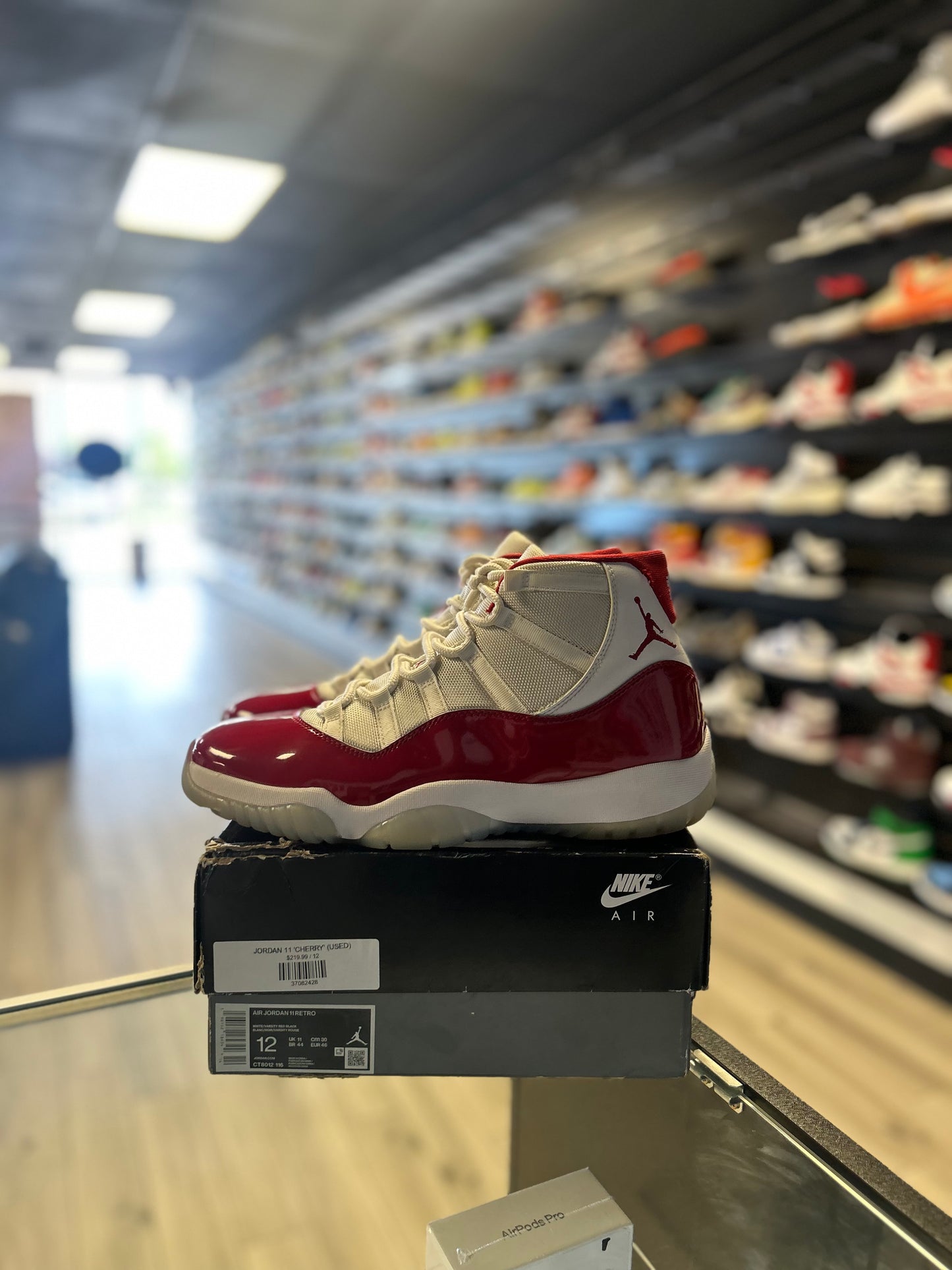 JORDAN 11 'CHERRY' (USED)