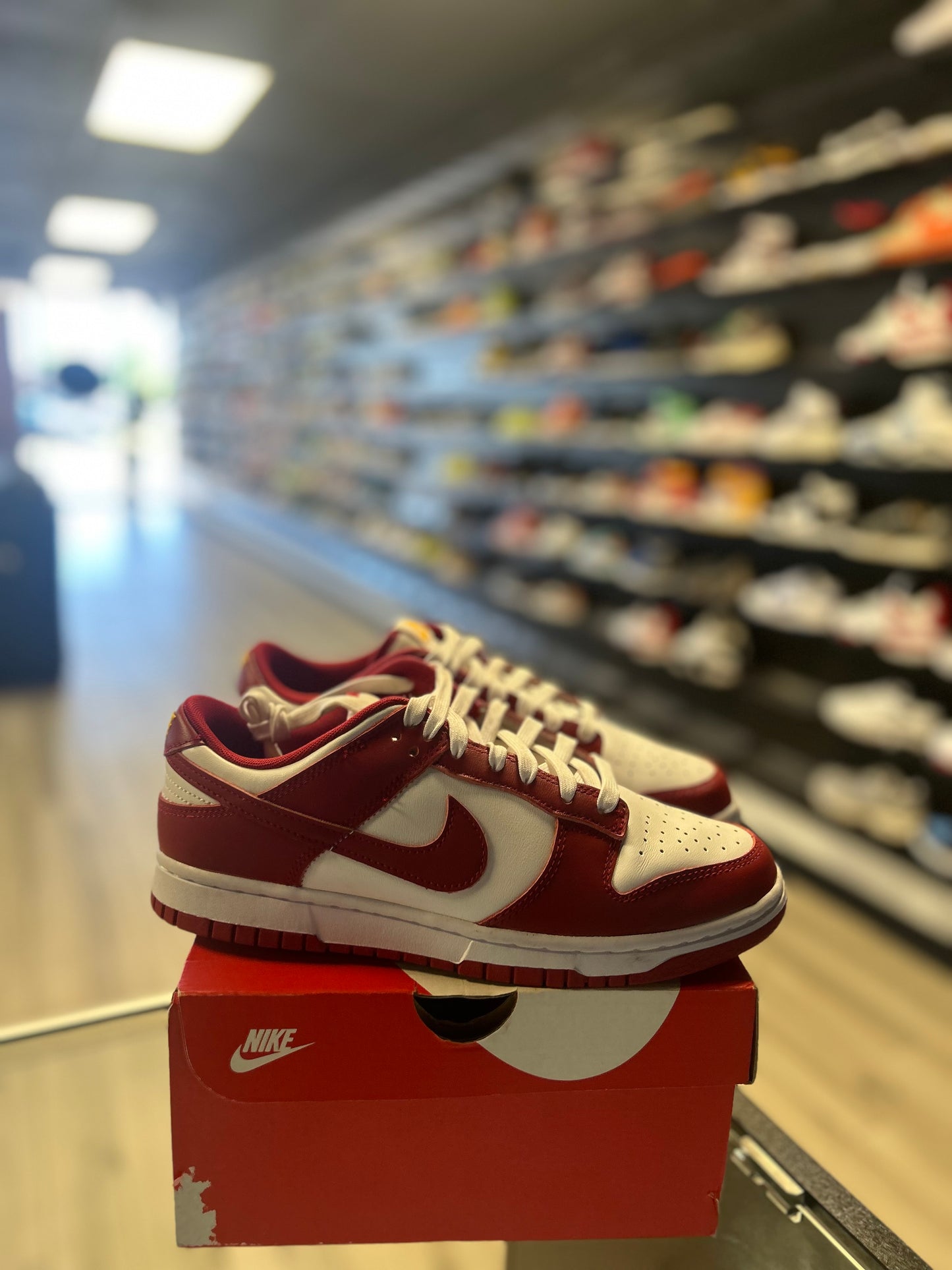 NIKE DUNK LOW 'USC' (USED)