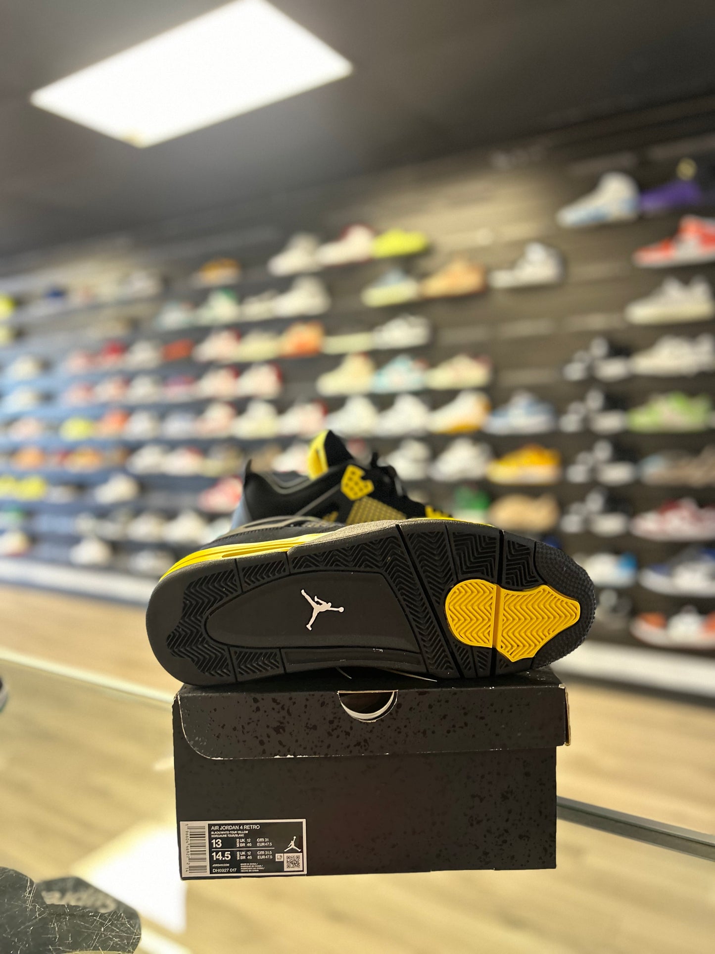 JORDAN 4 'YELLOW THUNDER' (USED)