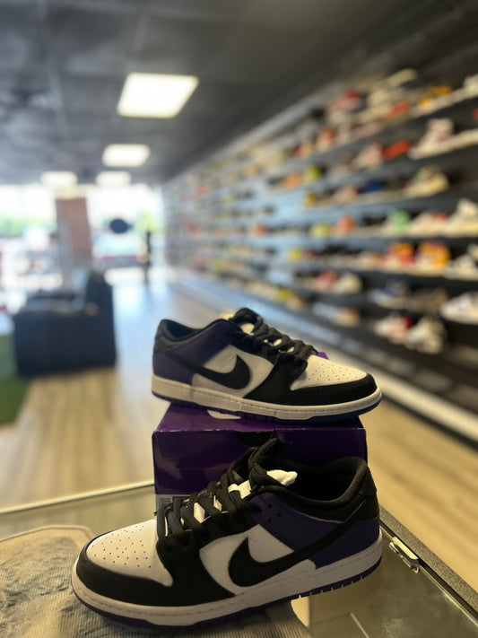 NIKE DUNK LOW SB 'COURT PURPLE'