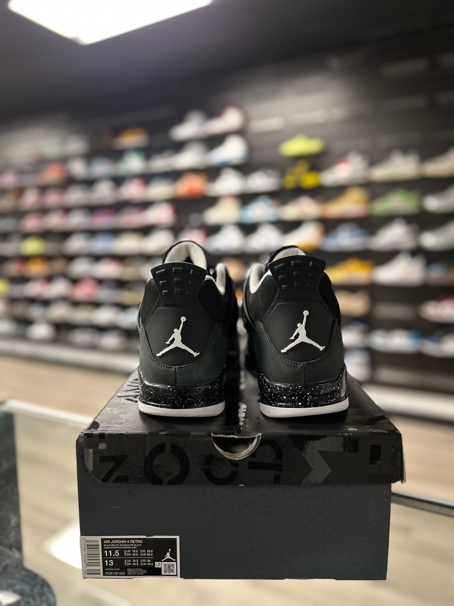 JORDAN 4 'FEARLESS' (USED)