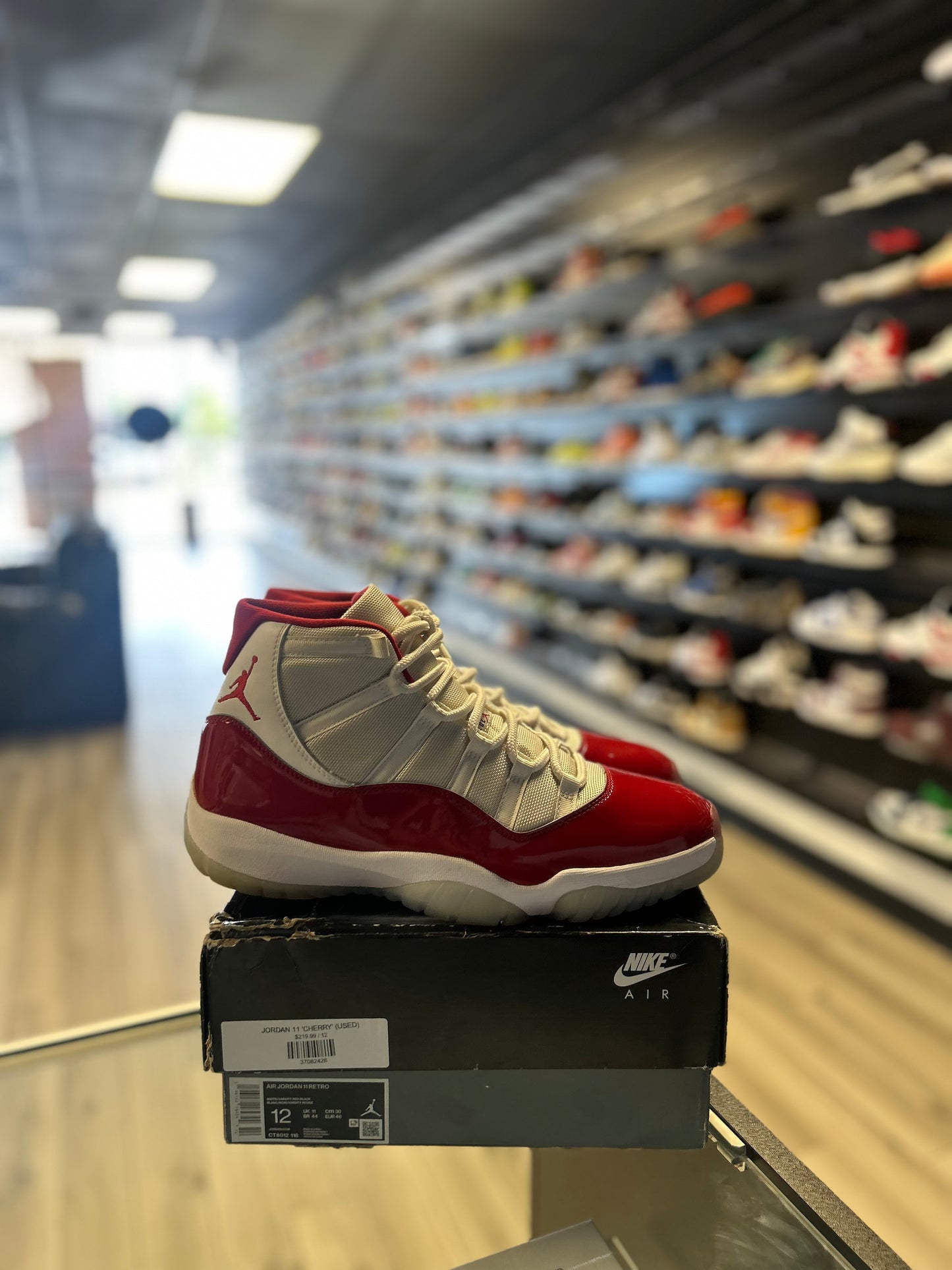 JORDAN 11 'CHERRY' (USED)