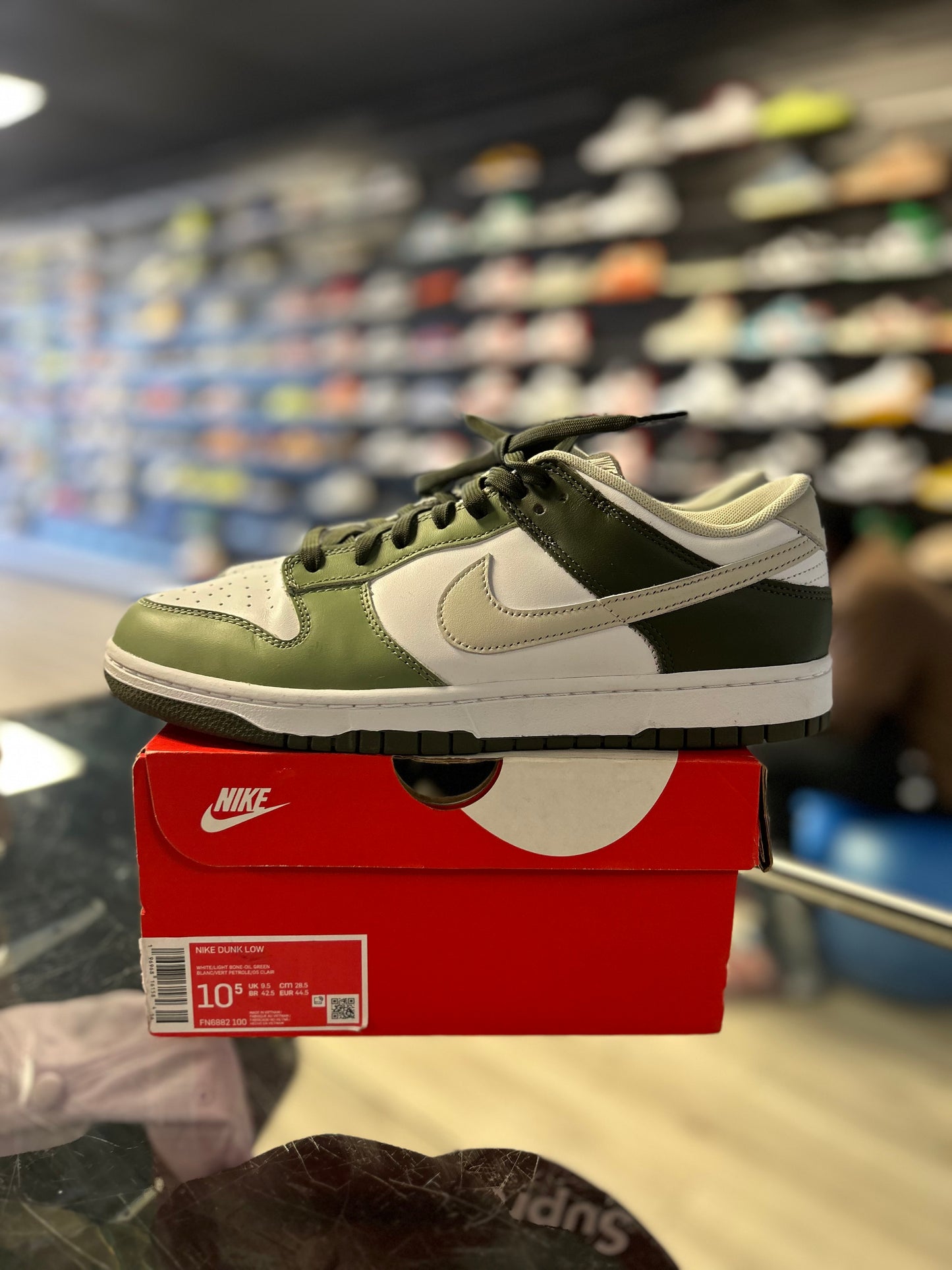 NIKE DUNK LOW 'OLIVE GREEN' (M)