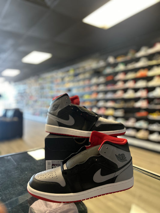 JORDAN 1 MID 'BRED SHADOW'