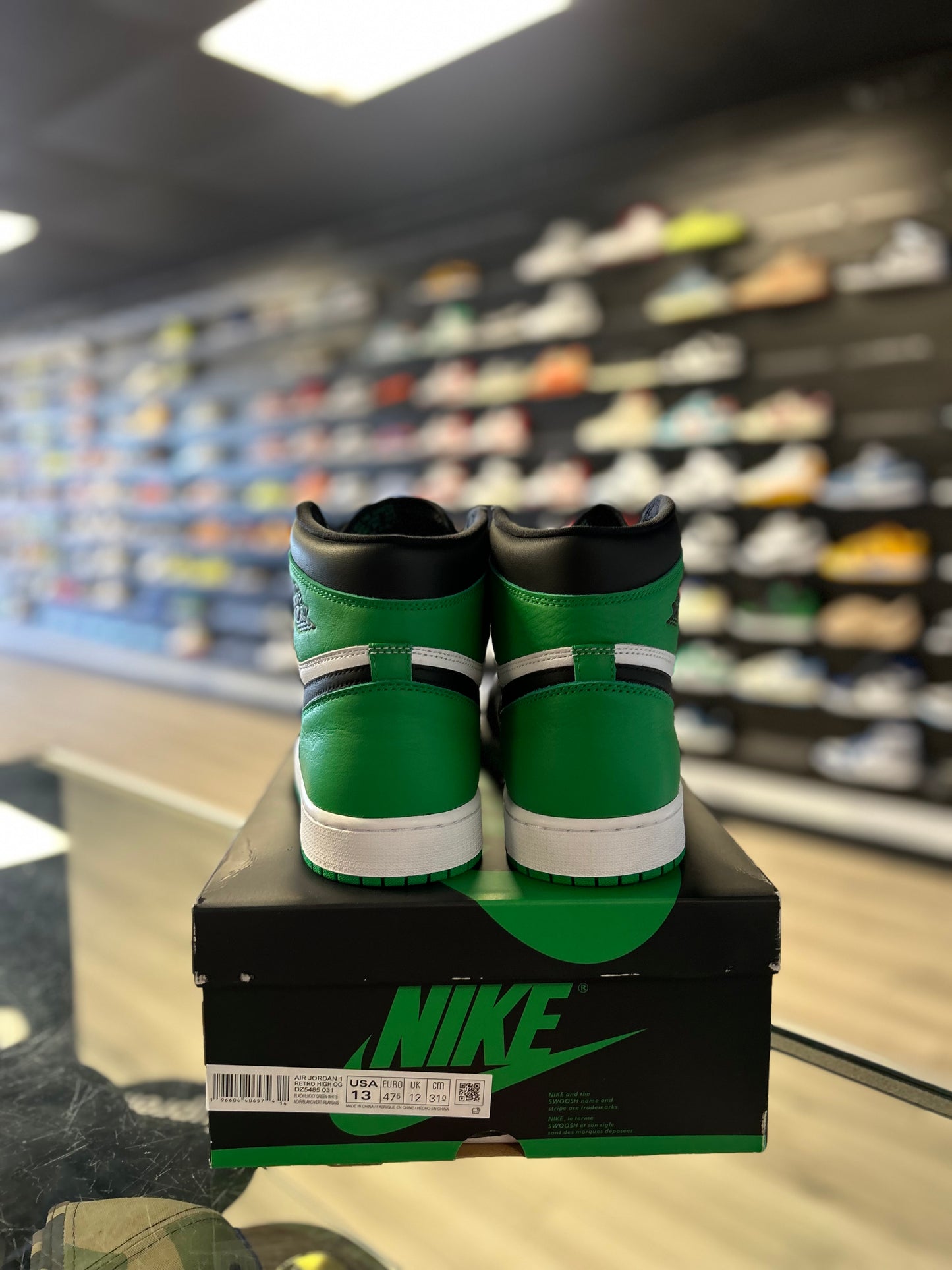 JORDAN 1 'LUCKY GREEN' (USED)