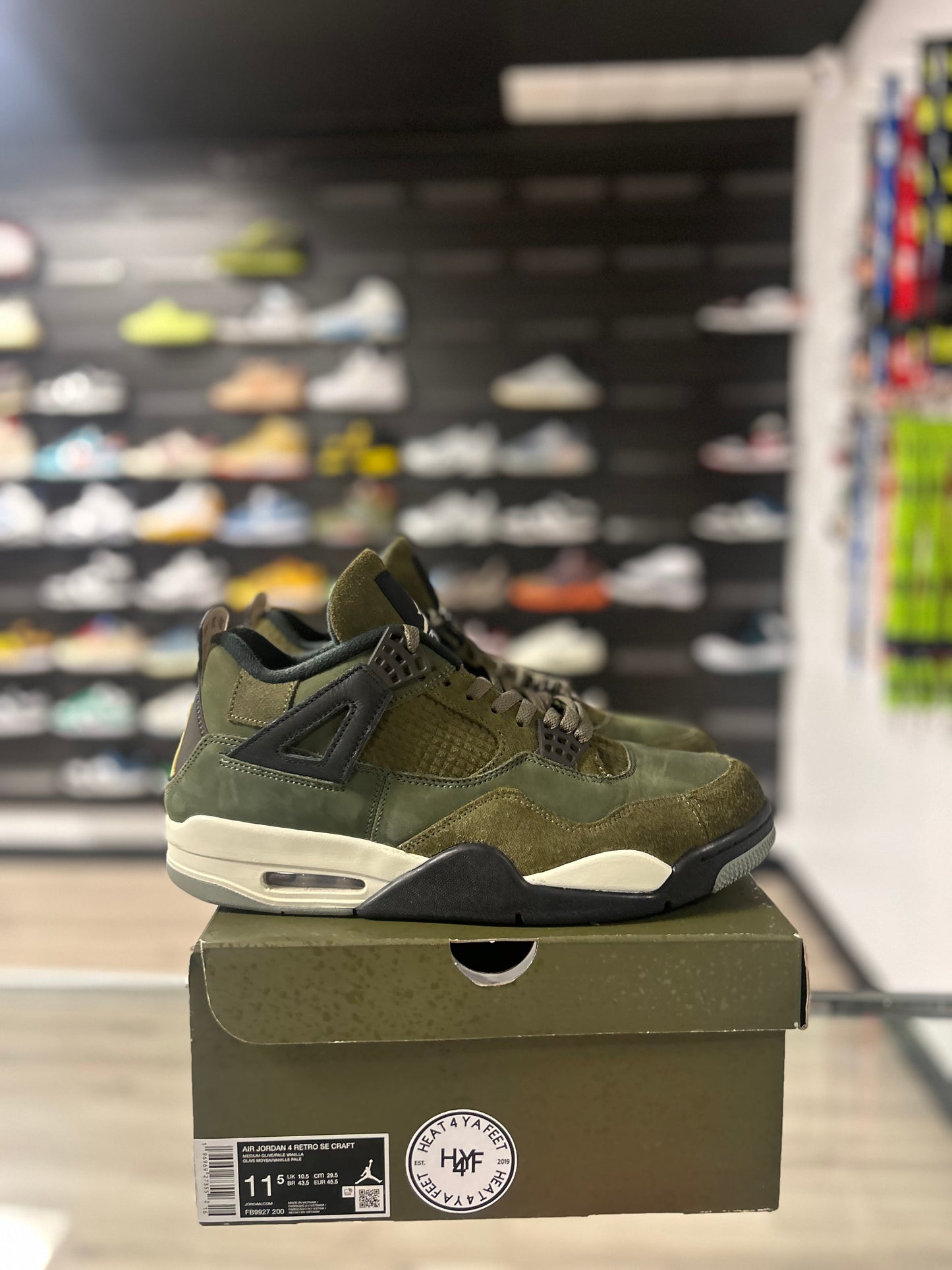 JORDAN 4 'OLIVE' (USED)