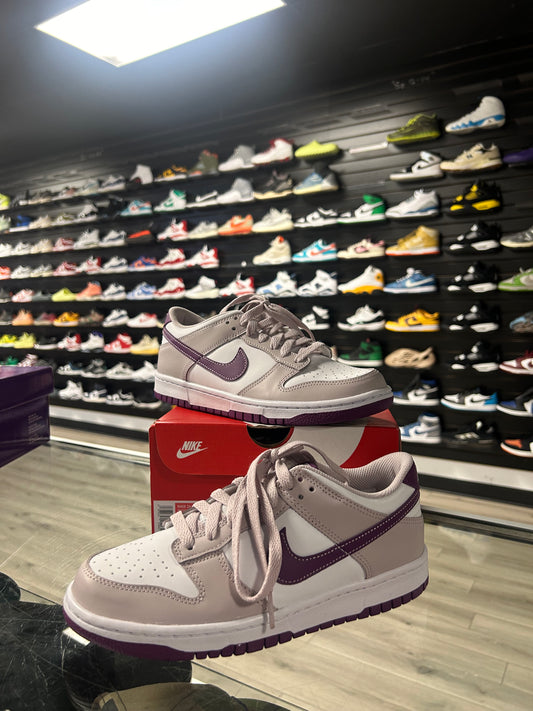 NIKE DUNK LOW 'PLATINUM VIOLET'