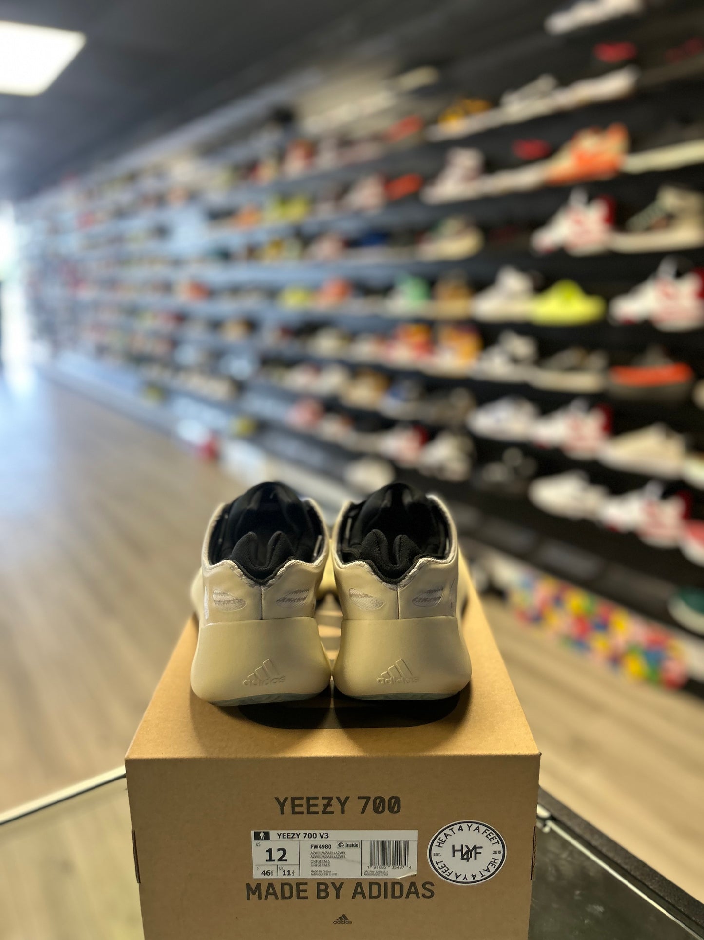 YEEZY 700 'AZEAL' (USED) (P)