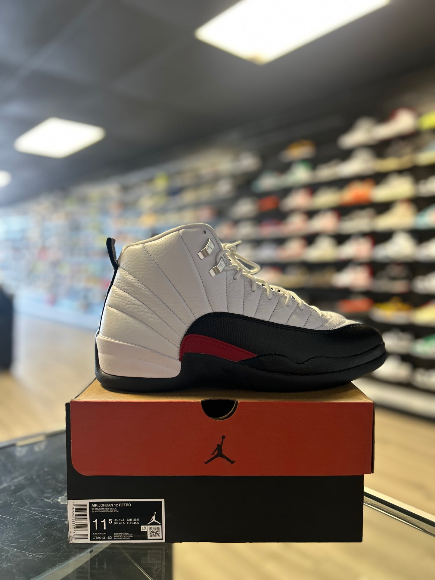 JORDAN 12 'TAXI FLIP' (USED)