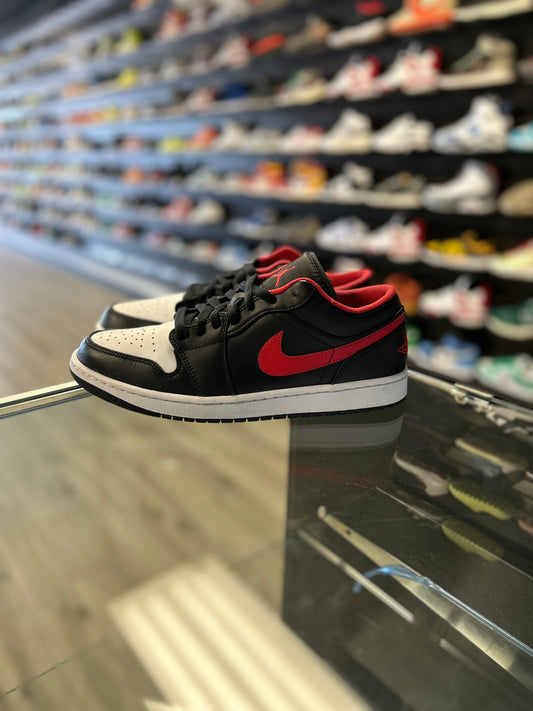 JORDAN 1 LOW ' WHITE TOE' (USED)