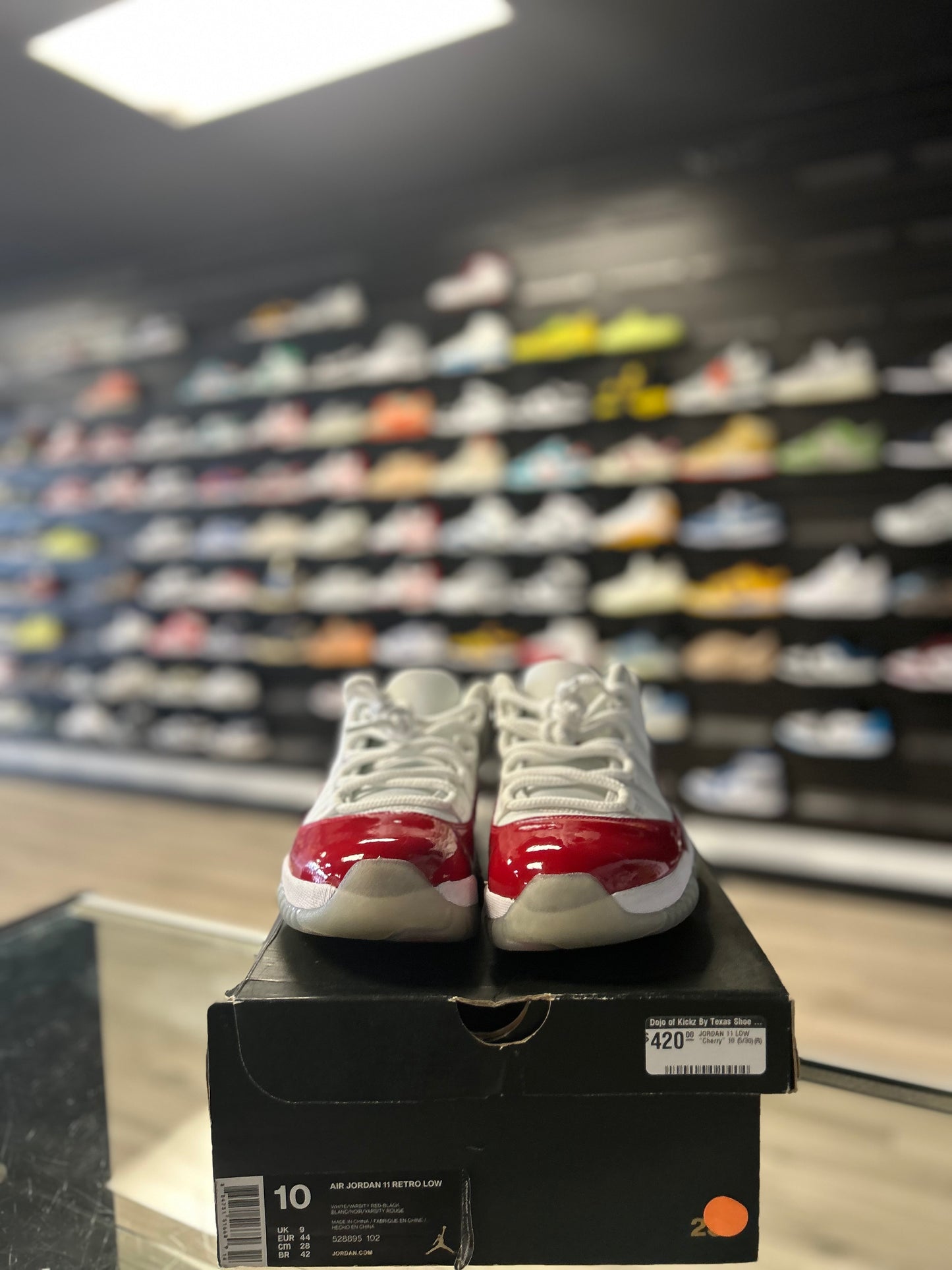 JORDAN 11 LOW 'CHERRY' (USED)