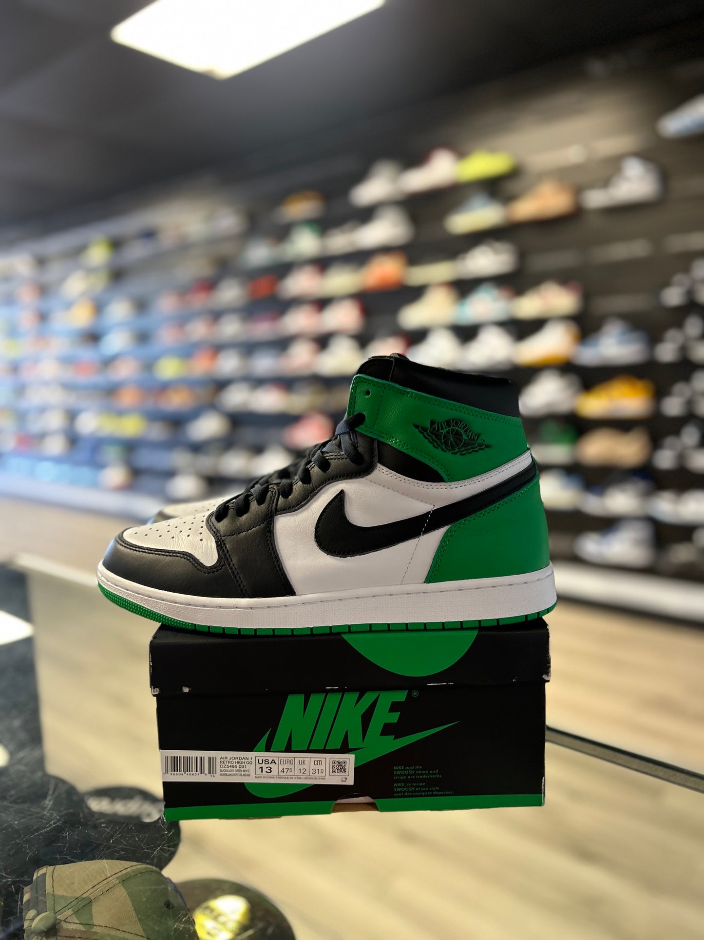 JORDAN 1 'LUCKY GREEN' (USED)