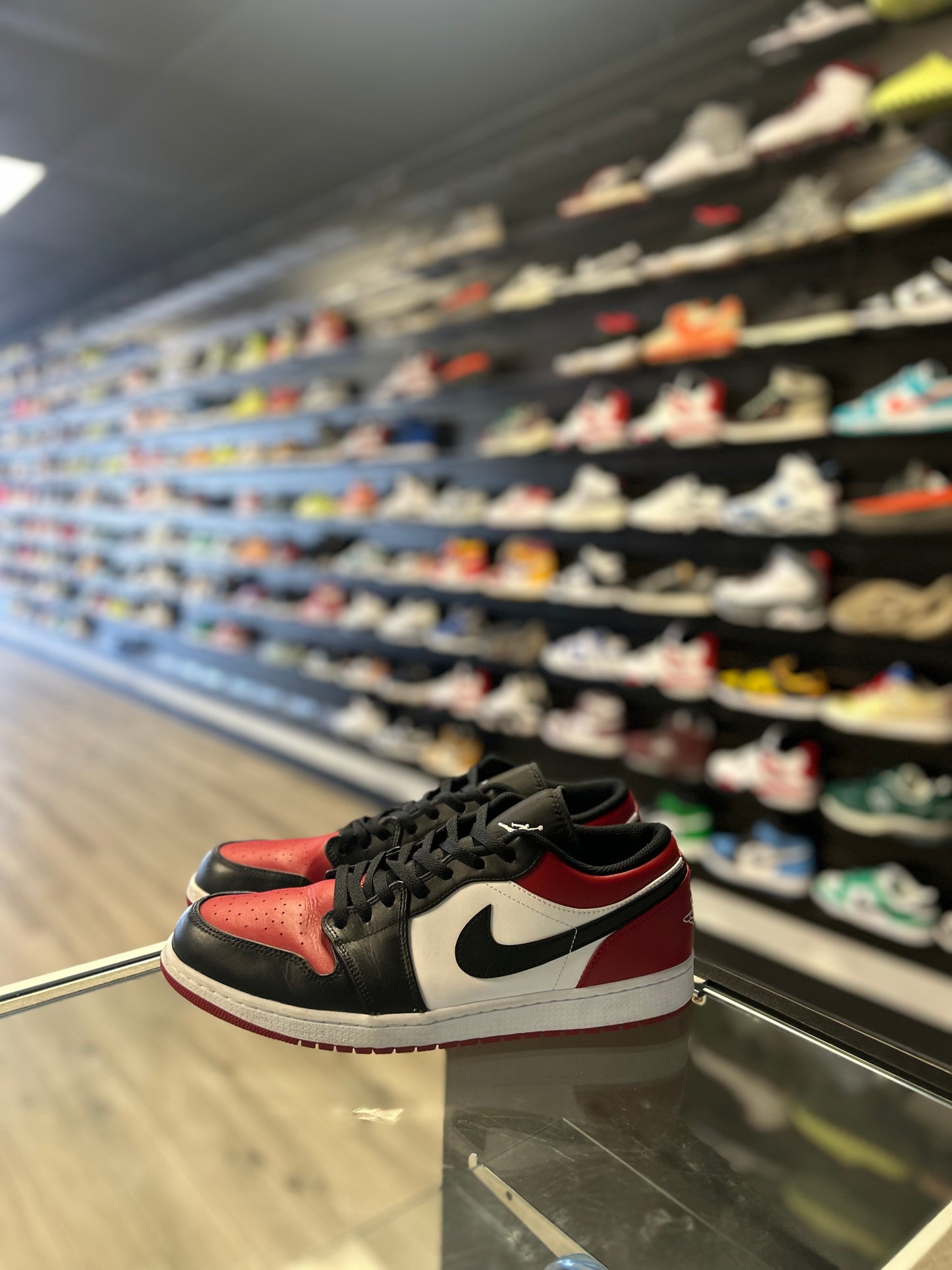 JORDAN 1 LOW 'BRED TOE' (USED) (LF)