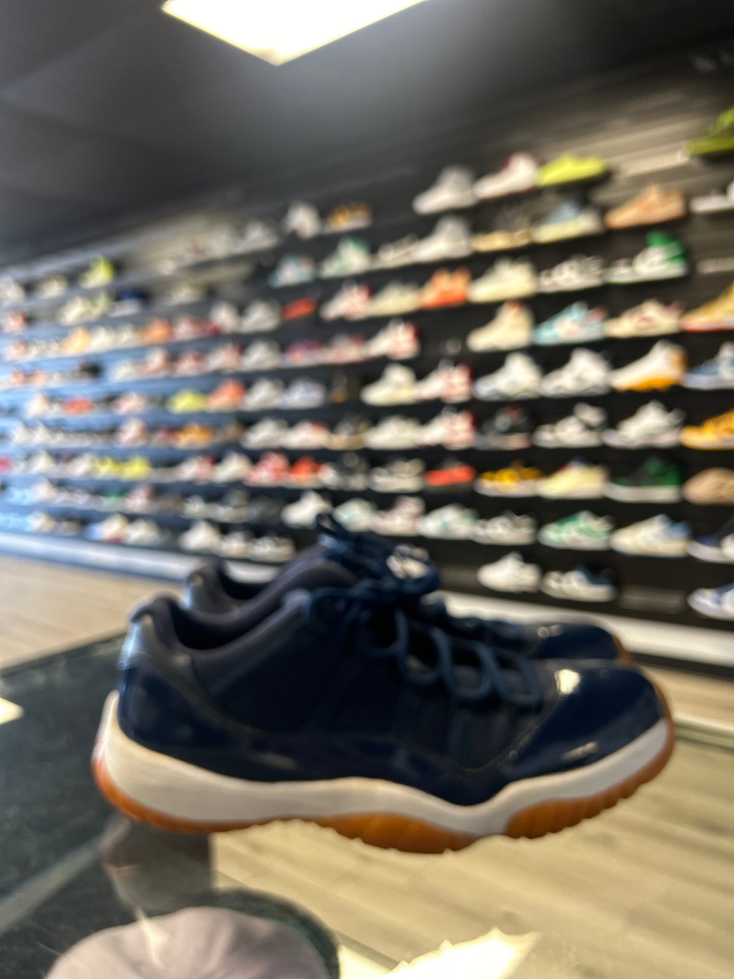 JORDAN 11 LOW 'MIDNIGHT NAVY' (USED)