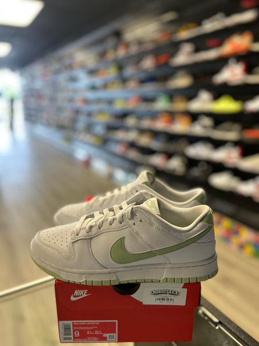 NIKE DUNK LOW 'HONEYDEW' (USED)