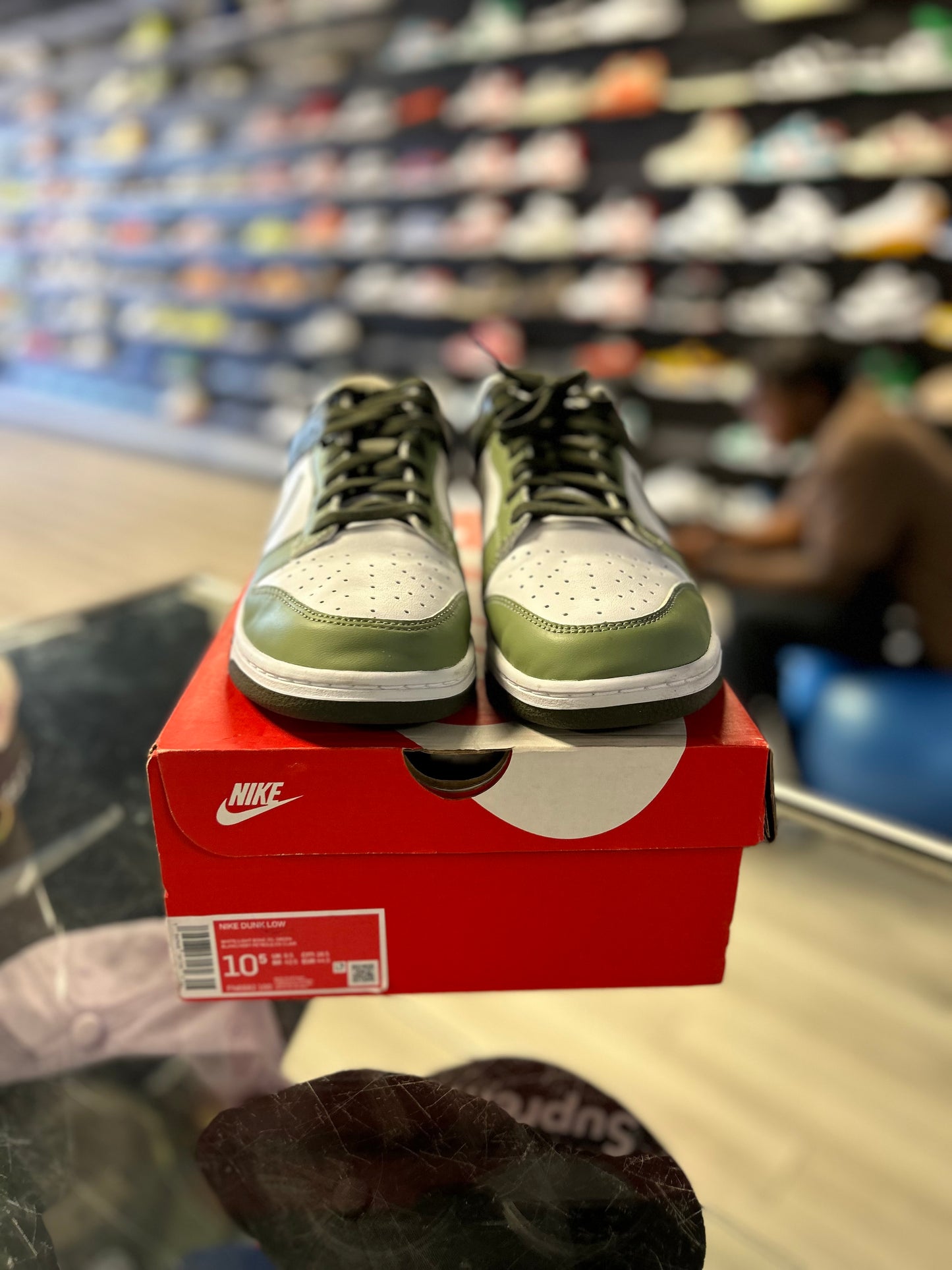 NIKE DUNK LOW 'OLIVE GREEN' (M)