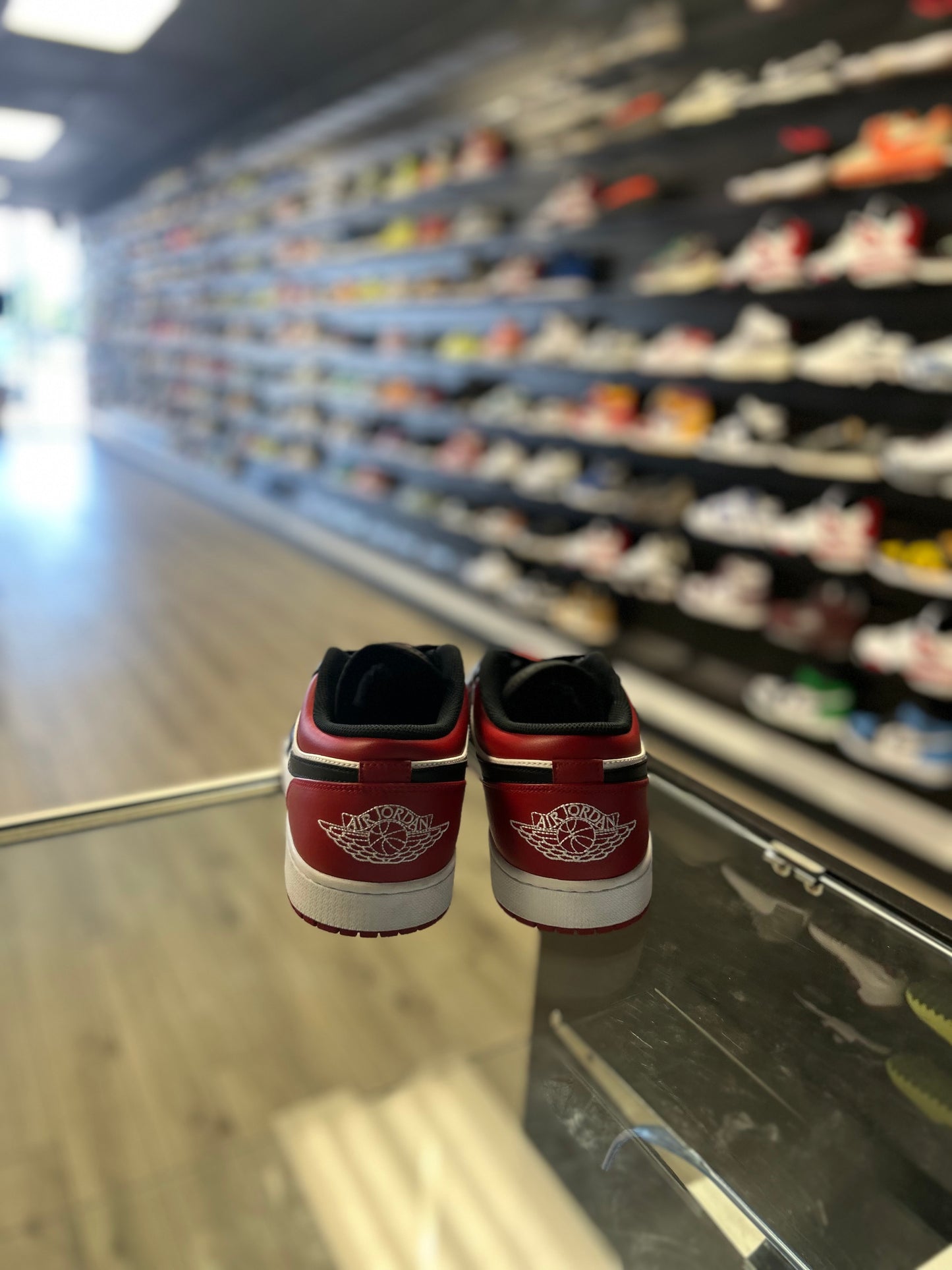 JORDAN 1 LOW 'BRED TOE' (USED) (LF)