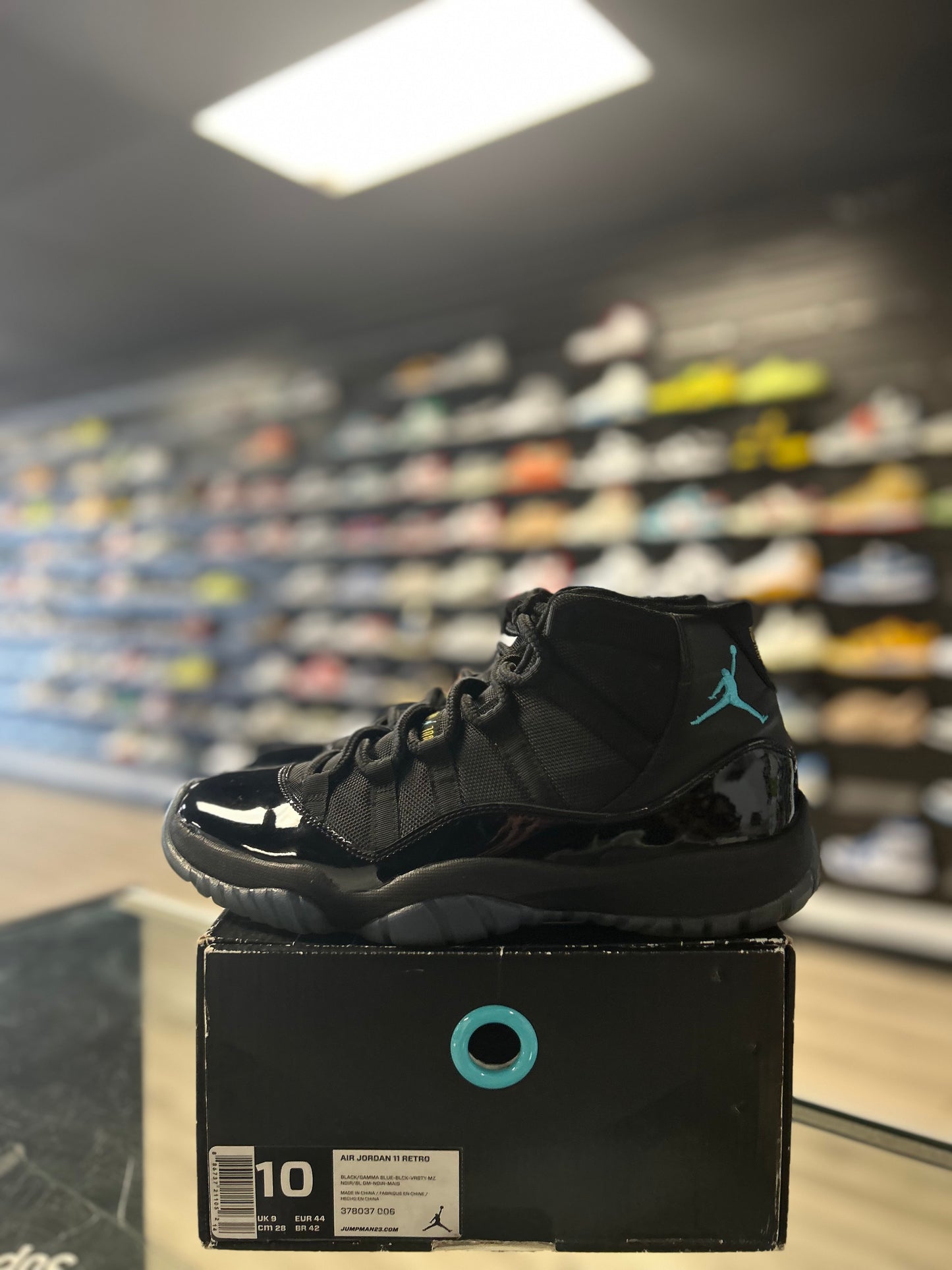 JORDAN 11 'GAMMA' (USED)