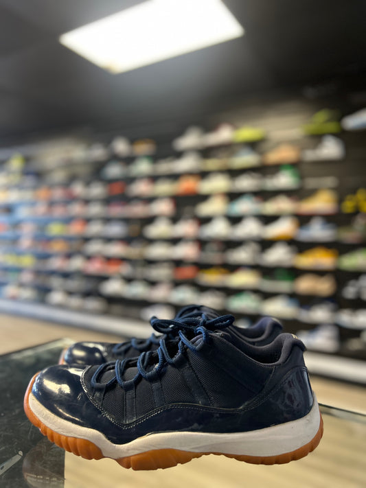 JORDAN 11 LOW 'MIDNIGHT NAVY' (USED)