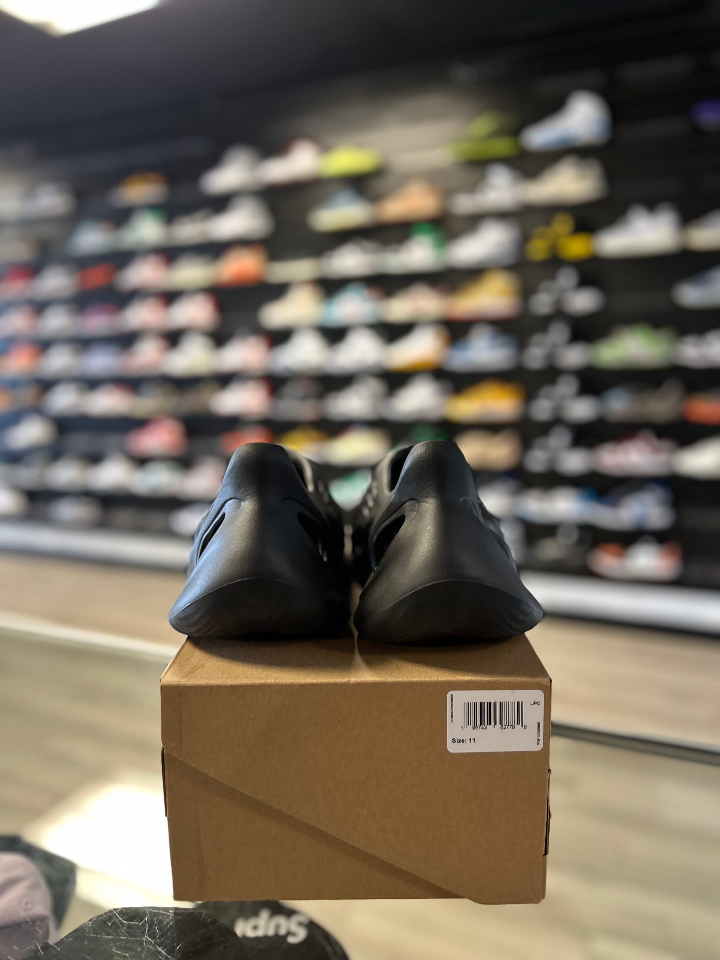 YEEZY FOAM RNNR 'ONYX' (USED) (E)