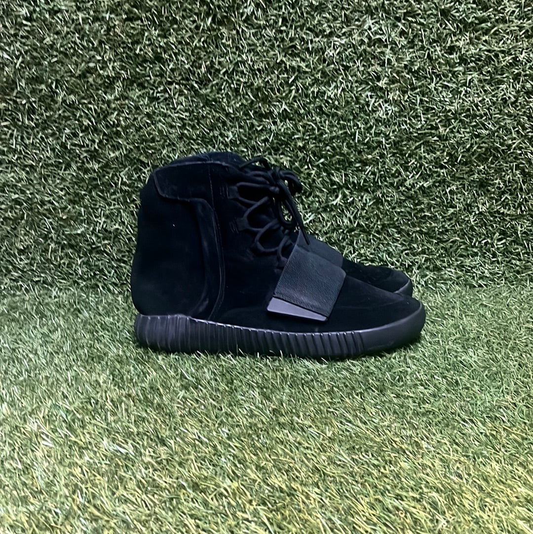 YEEZY 750 'TRIPLE BLACK' (USED) (P)