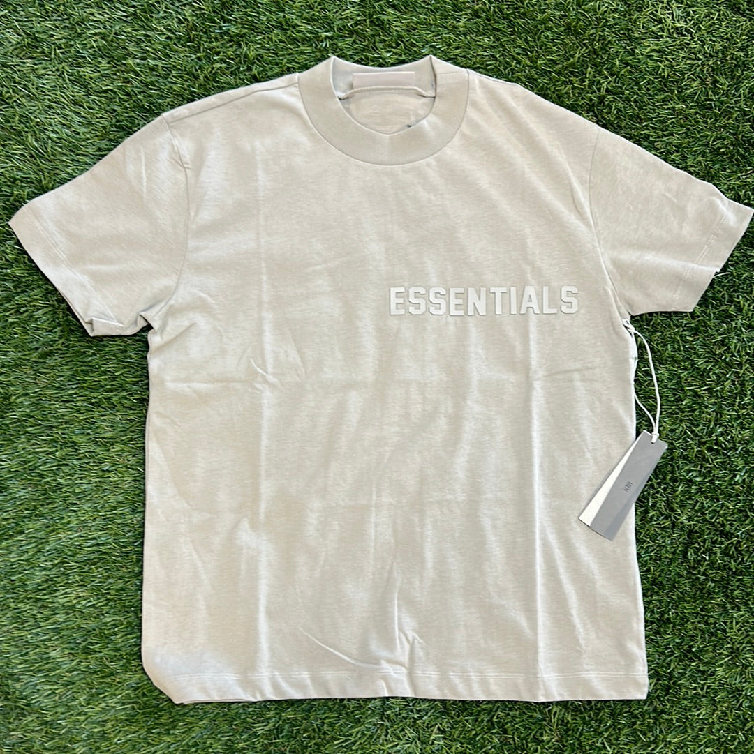 ESSENTIALS T-SHIRTS