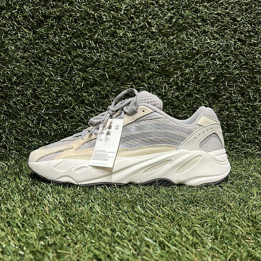 YEEZY 700 'CREAM'