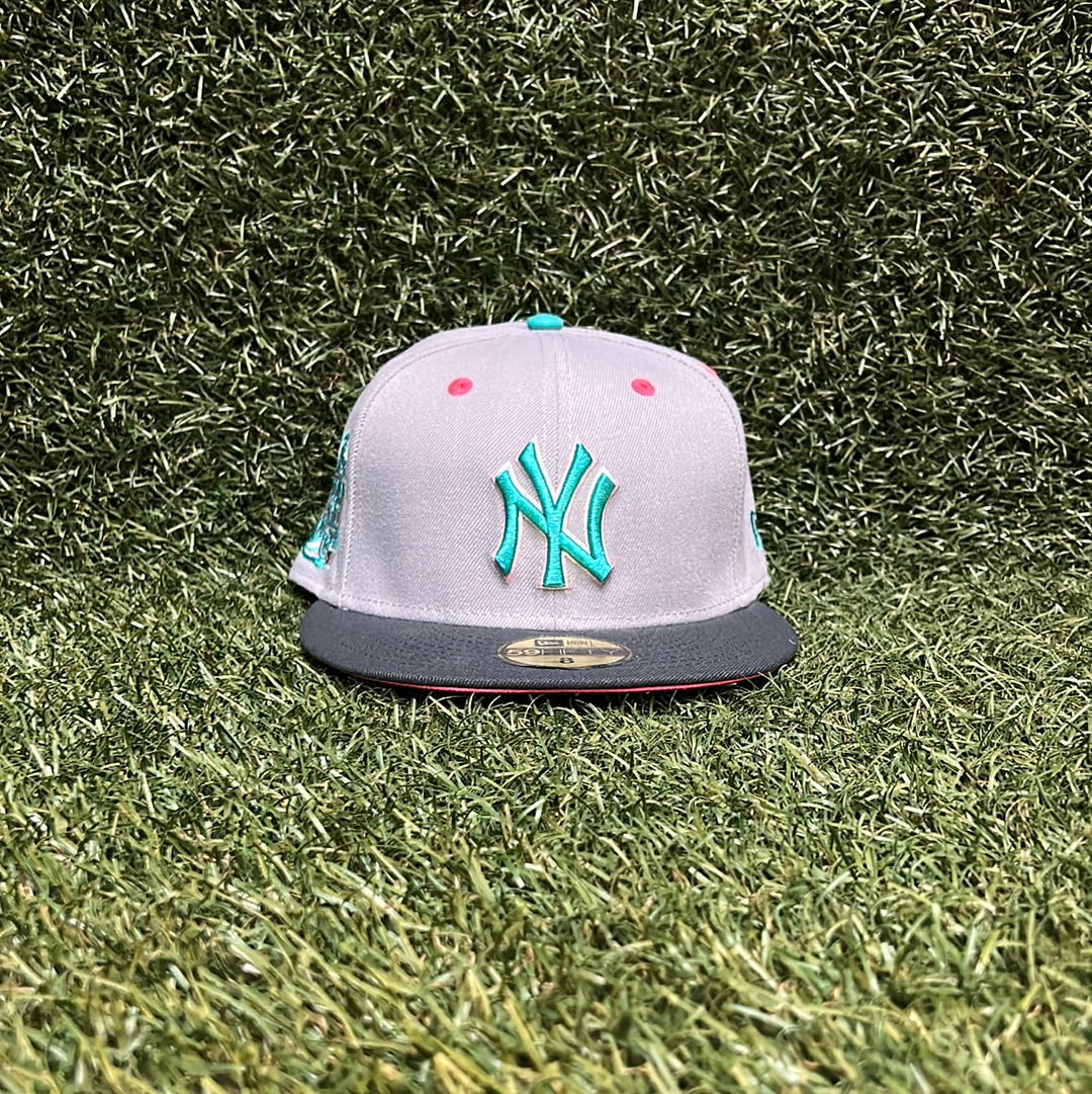 NY FITTED 'GREY/PINK'