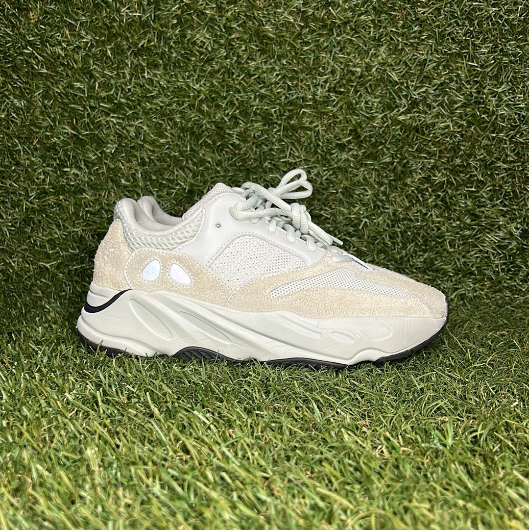 YEEZY 700 'SALT' (USED)