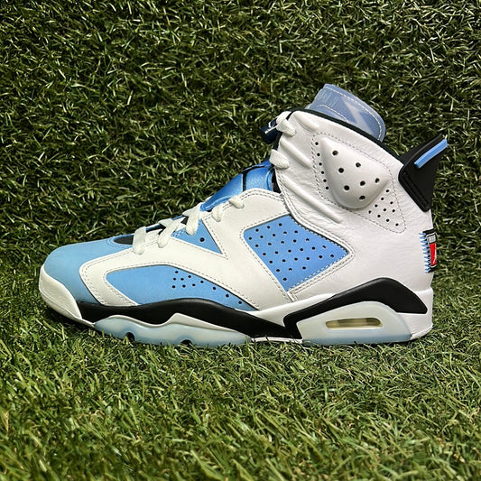 JORDAN 6 'WHITE UNC'