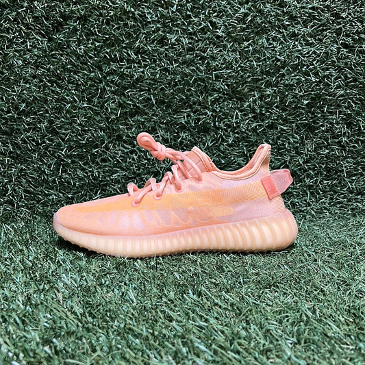 YEEZY 350 'MONO CLAY'